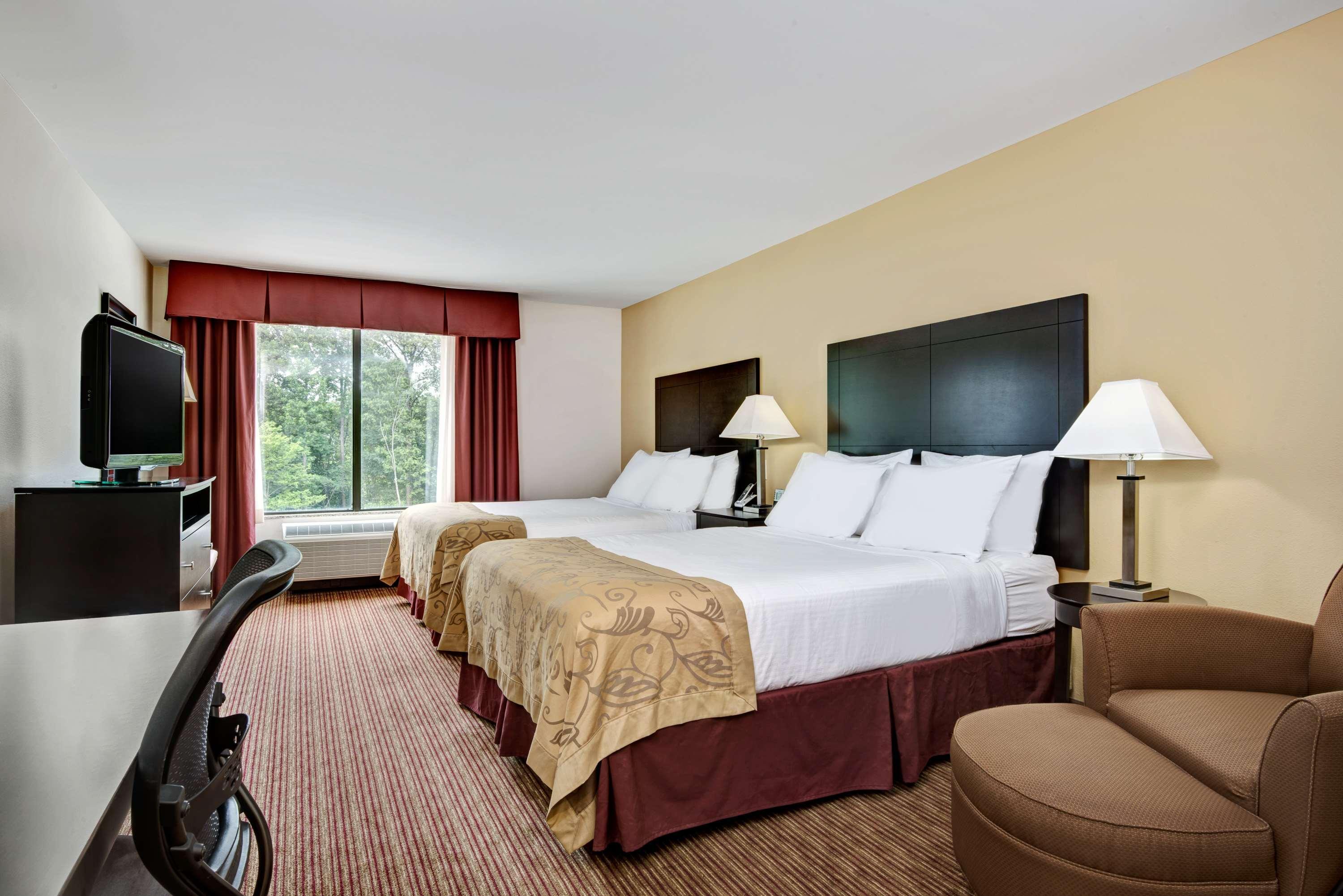 Wingate By Wyndham State Arena Raleigh/Cary Hotel Екстер'єр фото