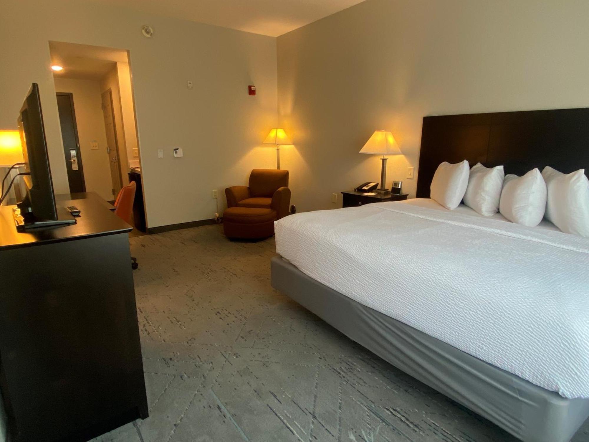 Wingate By Wyndham State Arena Raleigh/Cary Hotel Екстер'єр фото