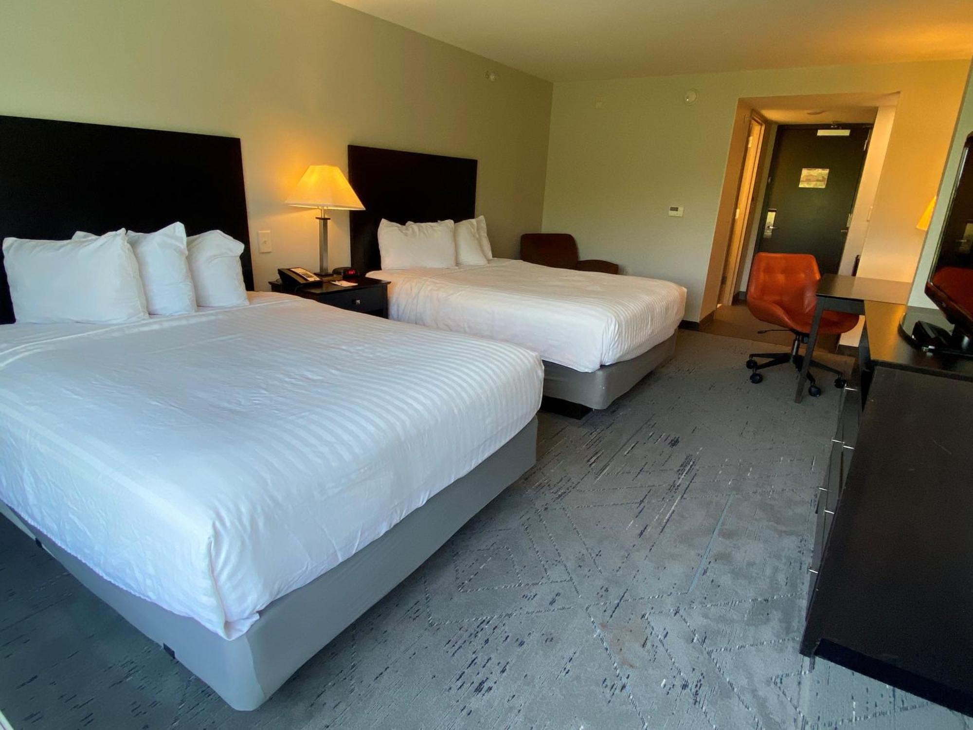 Wingate By Wyndham State Arena Raleigh/Cary Hotel Екстер'єр фото