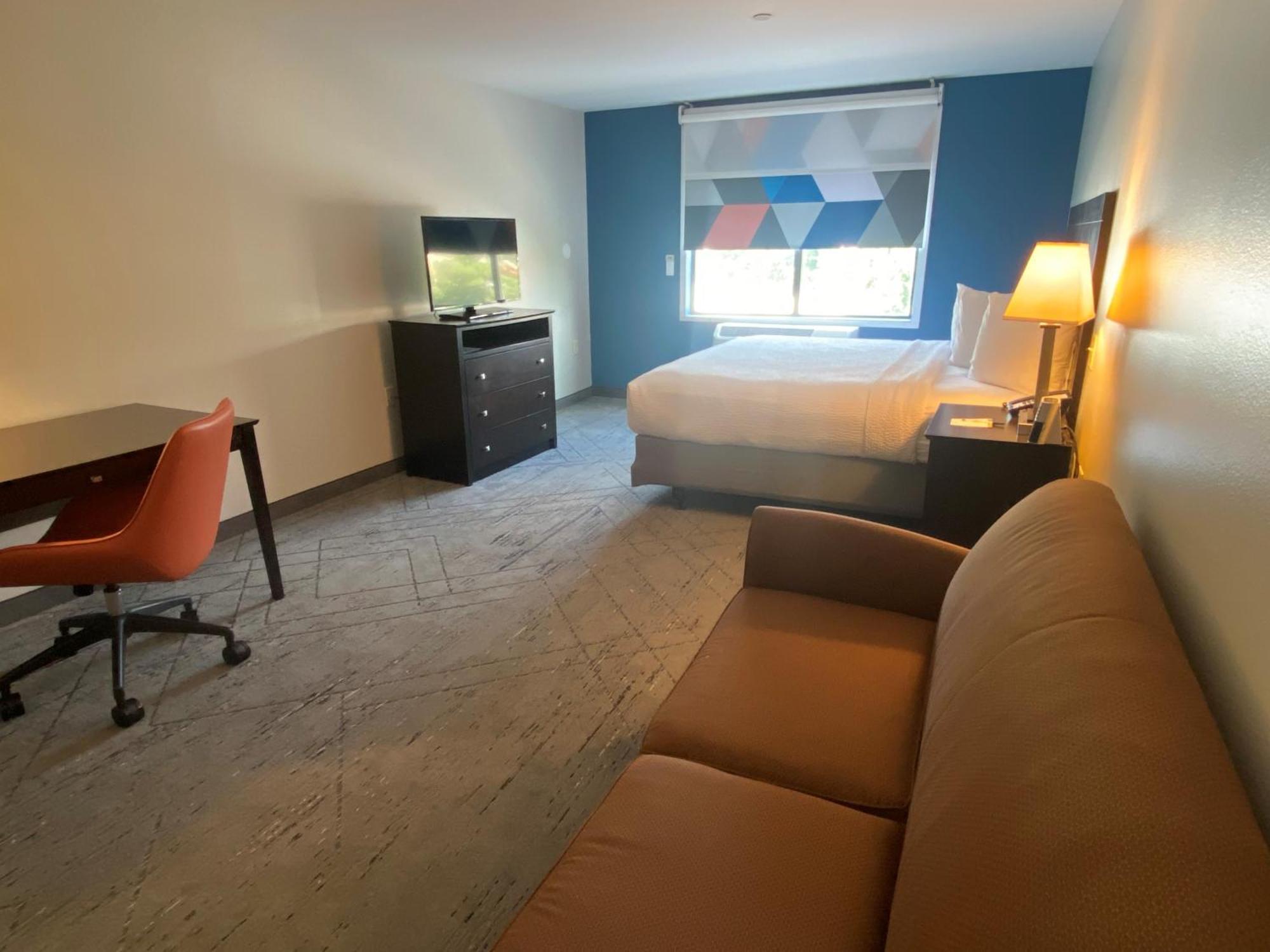 Wingate By Wyndham State Arena Raleigh/Cary Hotel Екстер'єр фото