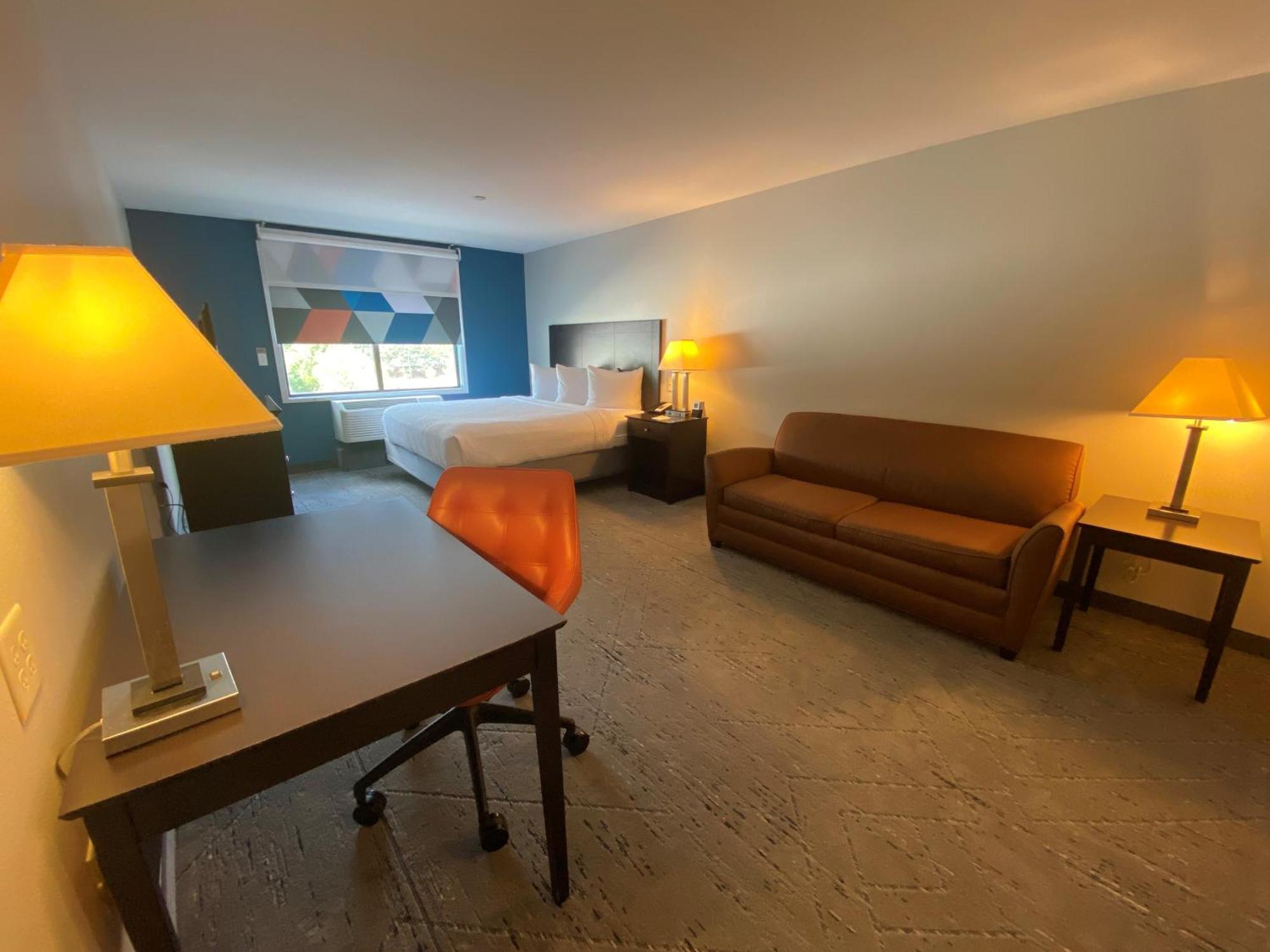 Wingate By Wyndham State Arena Raleigh/Cary Hotel Екстер'єр фото