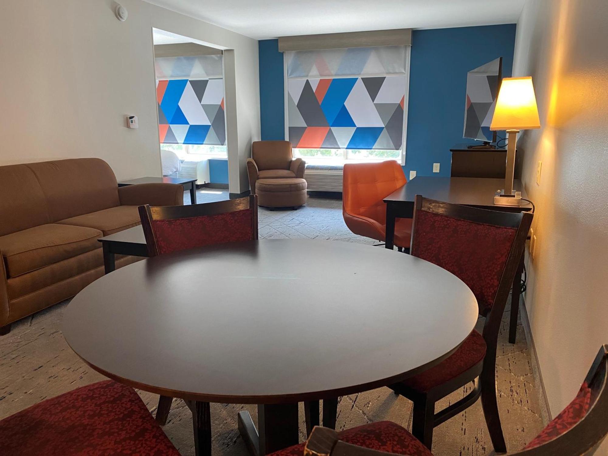 Wingate By Wyndham State Arena Raleigh/Cary Hotel Екстер'єр фото