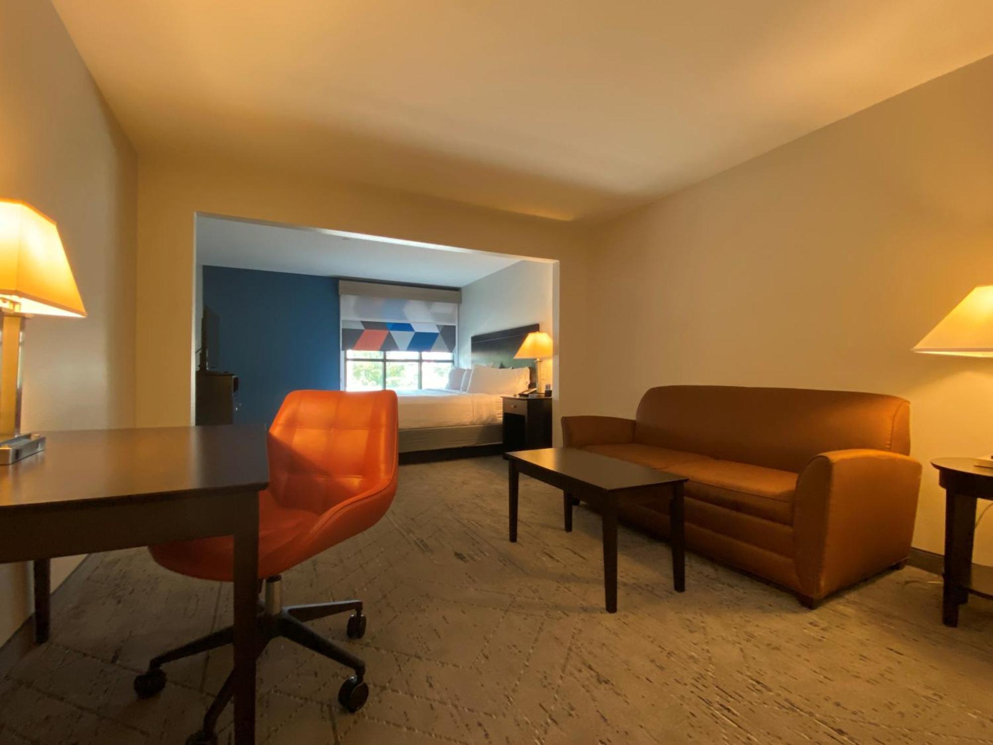 Wingate By Wyndham State Arena Raleigh/Cary Hotel Екстер'єр фото