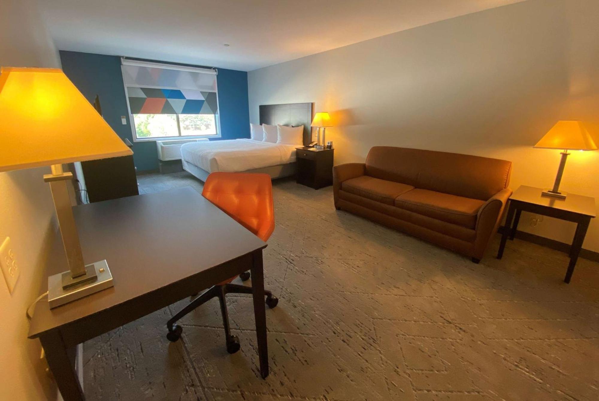 Wingate By Wyndham State Arena Raleigh/Cary Hotel Екстер'єр фото