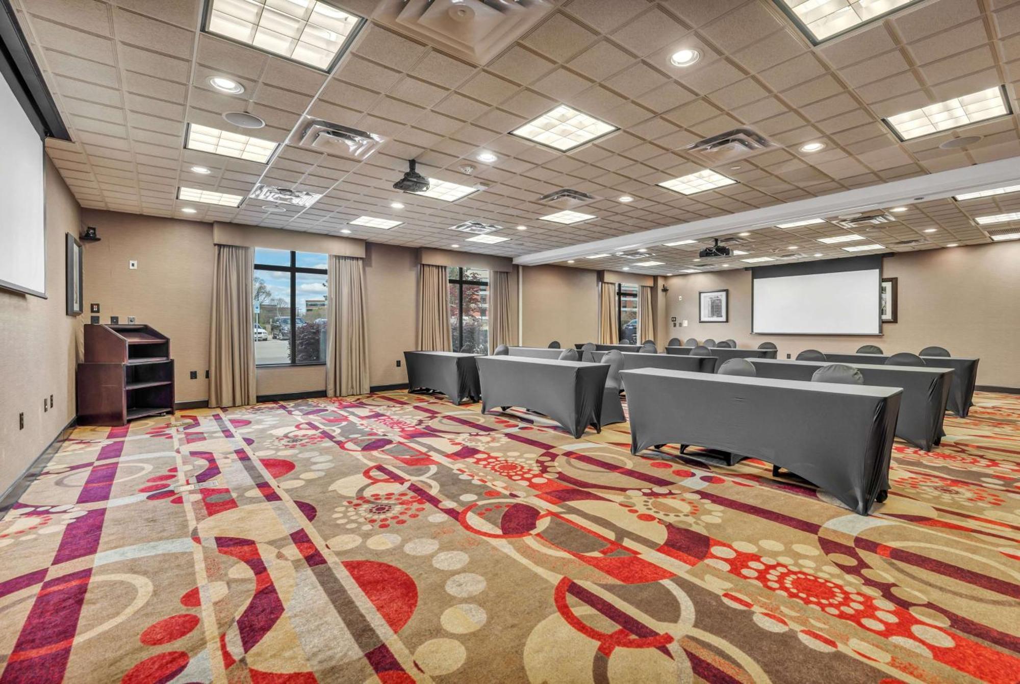 Wingate By Wyndham State Arena Raleigh/Cary Hotel Екстер'єр фото
